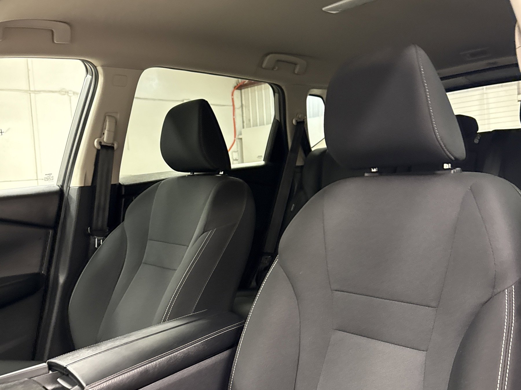 Used 2025 Nissan Rogue S image 5