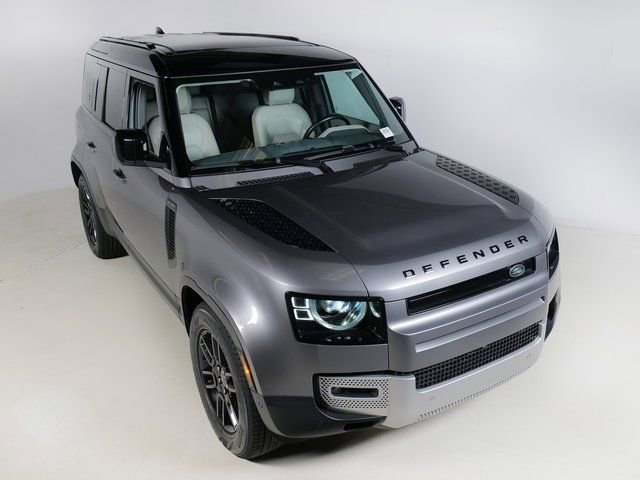 Used 2023 Land Rover Defender 110 SE image 31