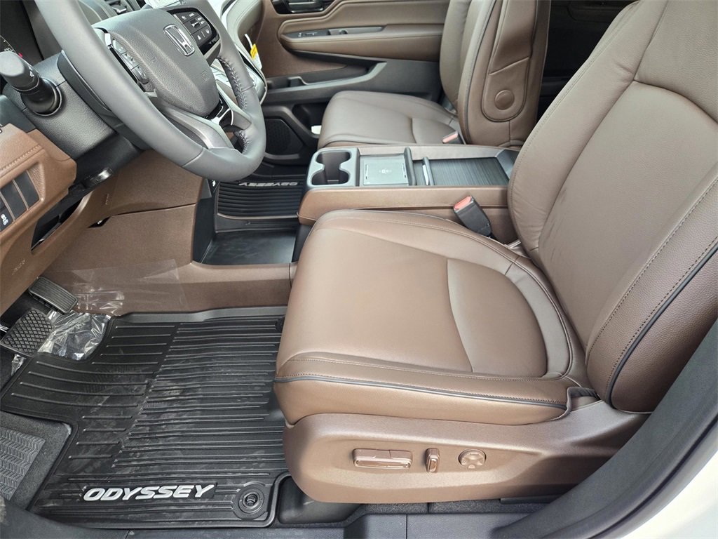 New 2026 Honda Odyssey Touring image 26