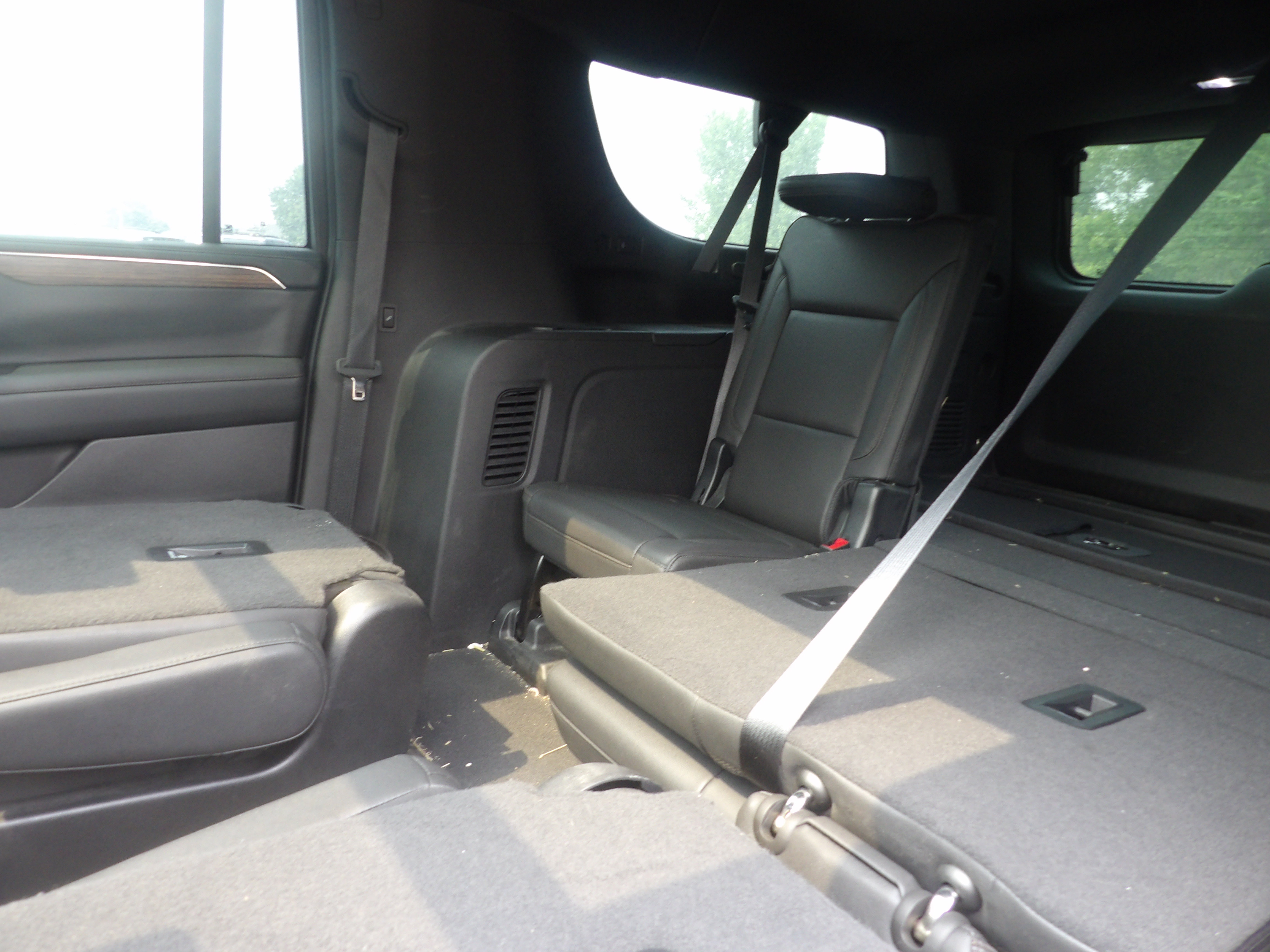 Used 2023 Chevrolet Suburban High Country AWD/4WD image 8
