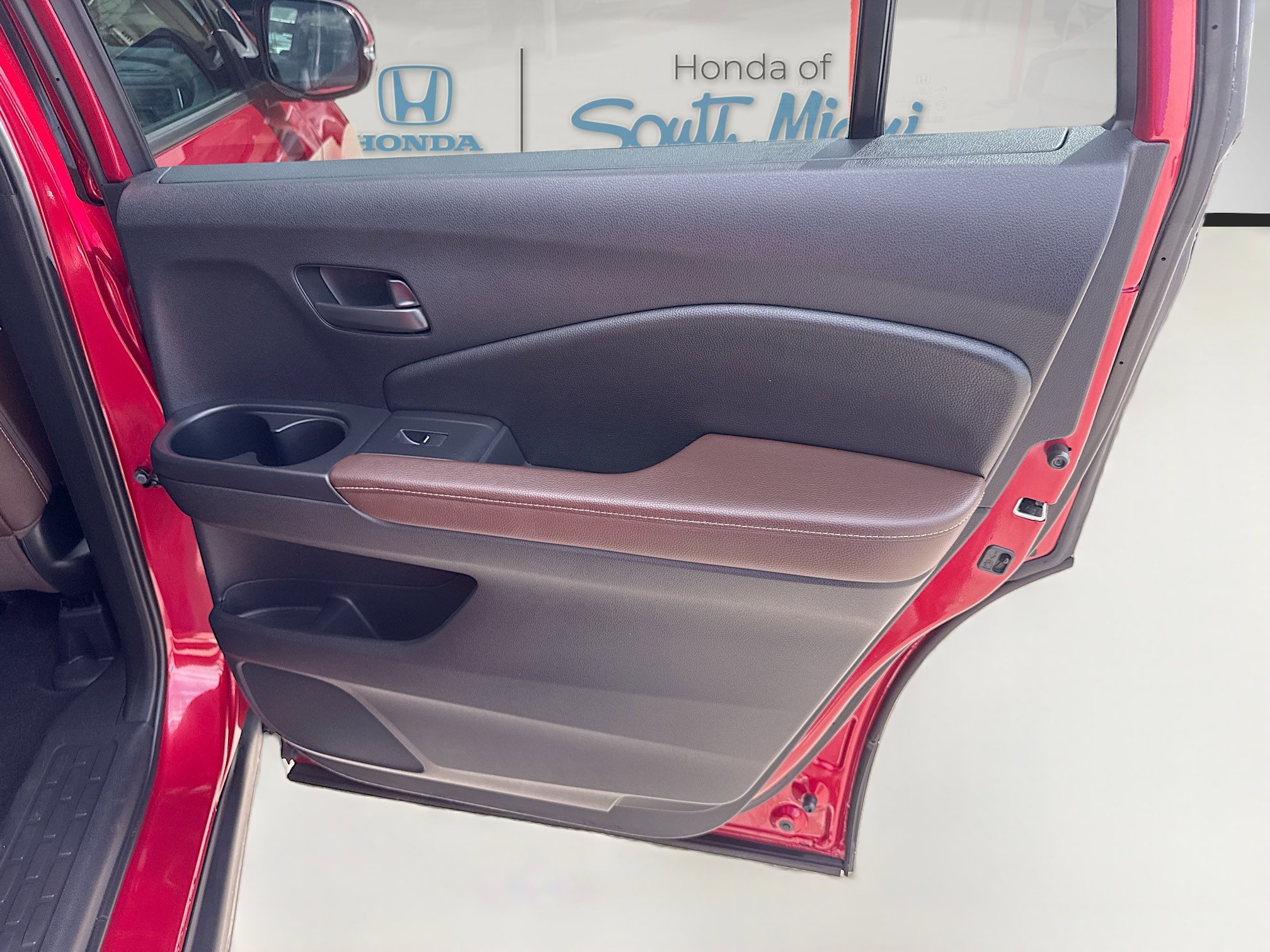 Certified 2024 Honda Passport EX-L image 30