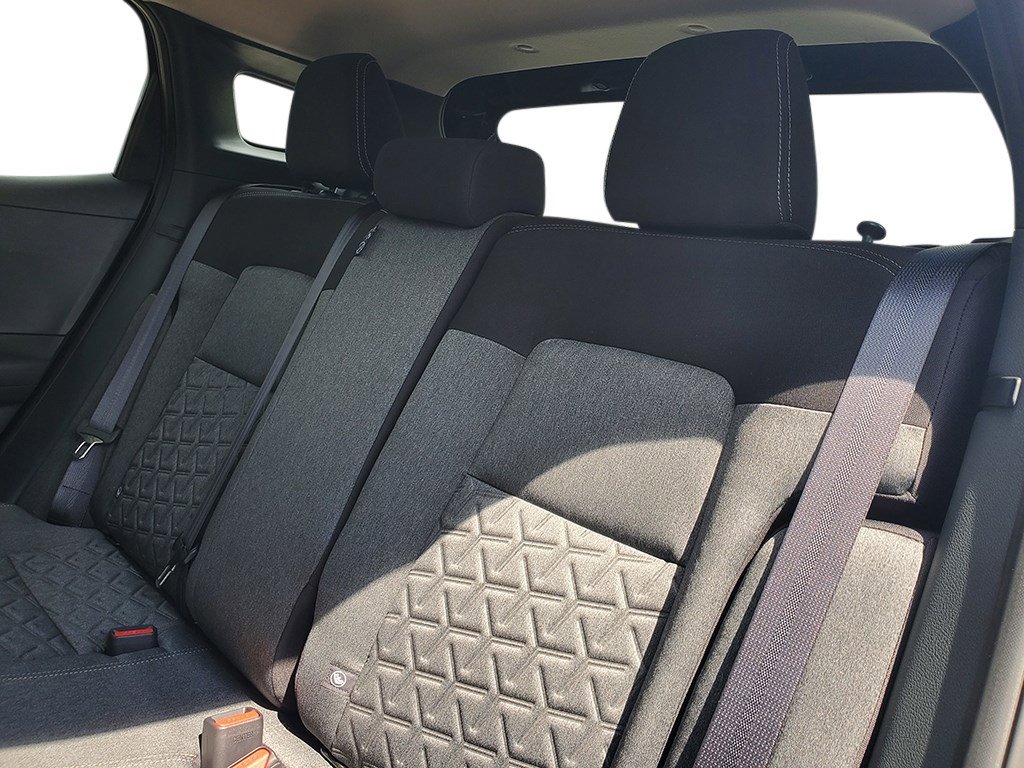 New 2026 Nissan Kicks SV w/ SV Premium Package image 33