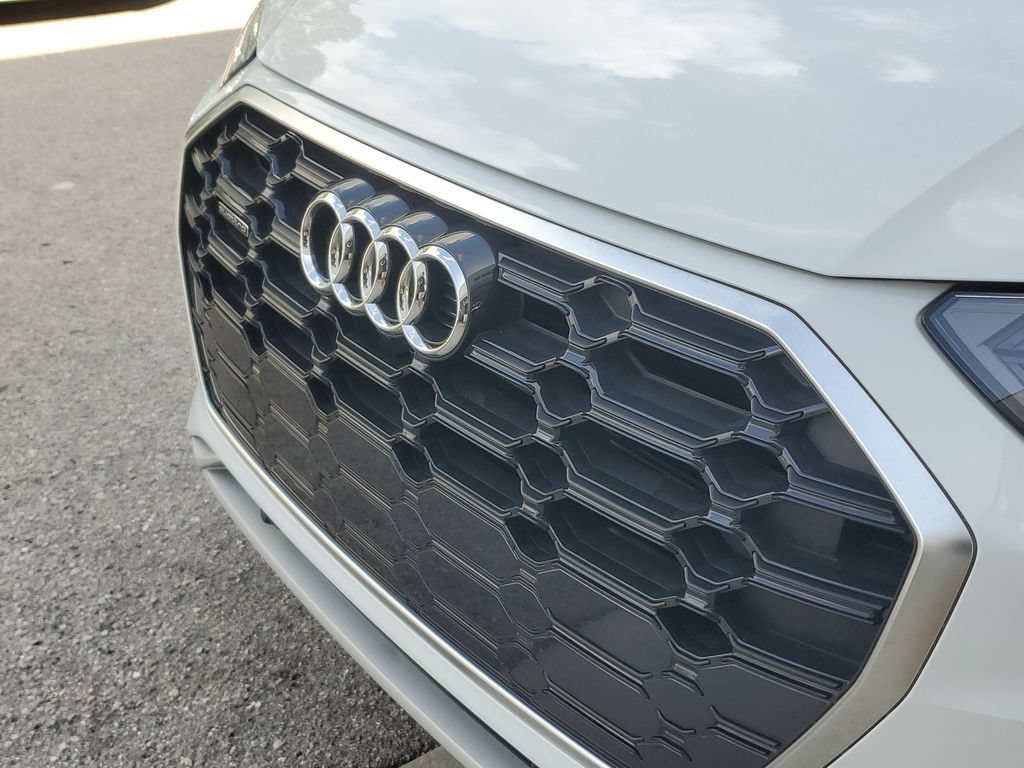 Certified 2023 Audi Q5 2.0T Premium w/ Convenience Package AWD/4WD image 11