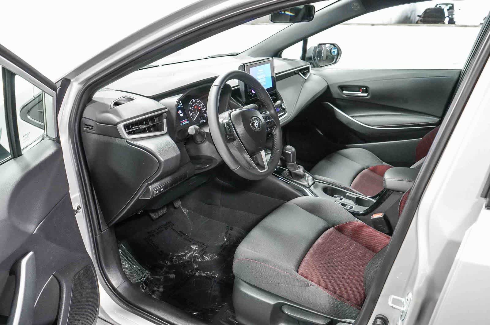 Certified 2024 Toyota Corolla SE FWD image 17