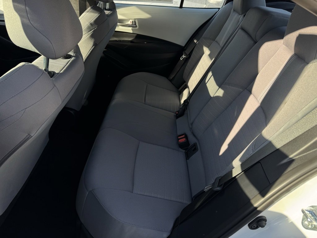 Used 2026 Toyota Corolla SE image 5