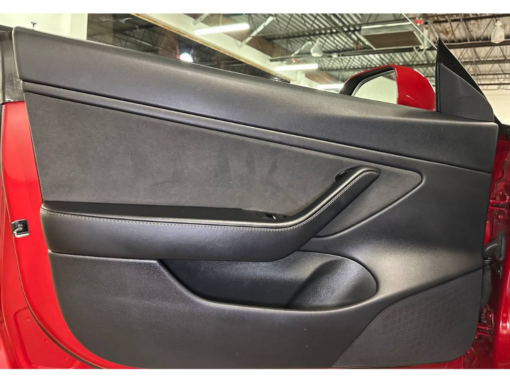 Used 2018 Tesla Model 3 Long Range AWD/4WD image 17