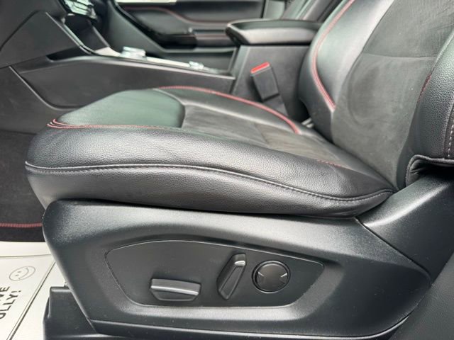 Used 2023 Ford Explorer ST-Line w/ Class IV Trailer Tow Package AWD/4WD image 25