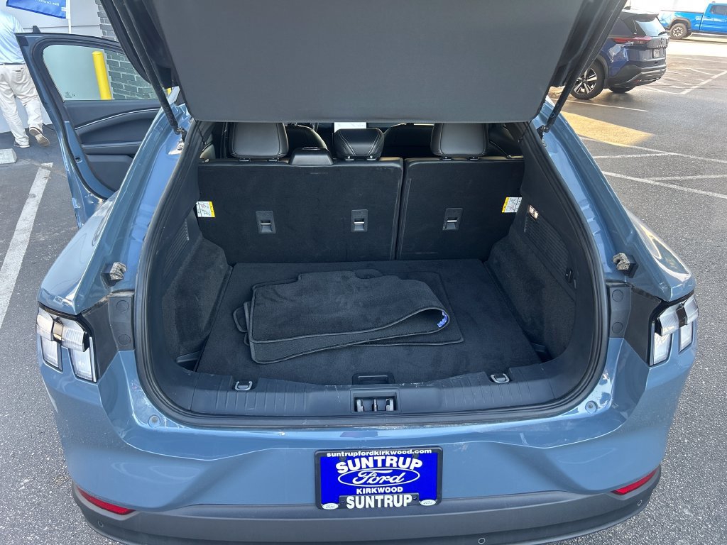 Certified 2024 Ford Mustang Mach-E Select RWD image 28