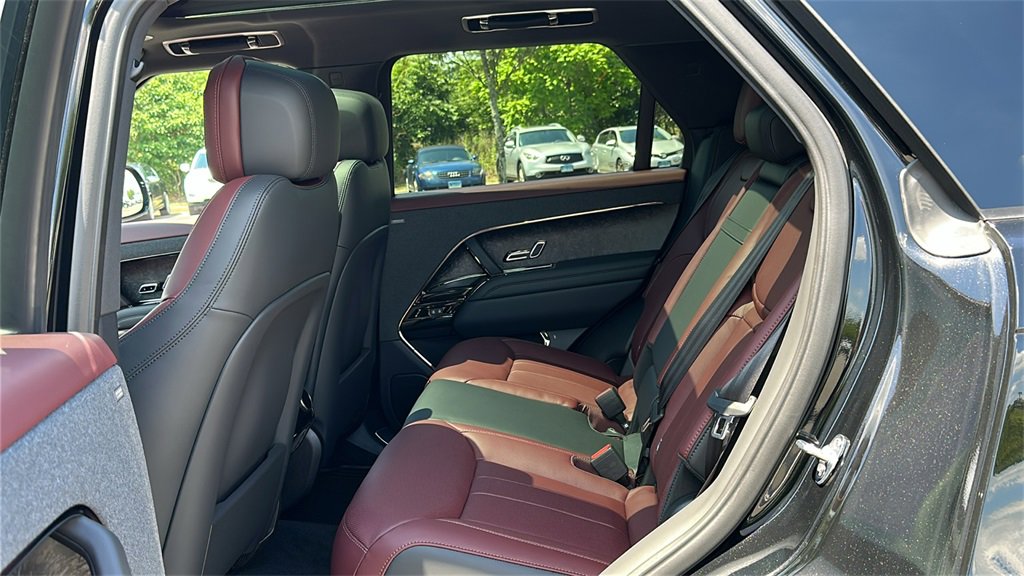New 2025 Land Rover Range Rover Sport Dynamic SE image 24
