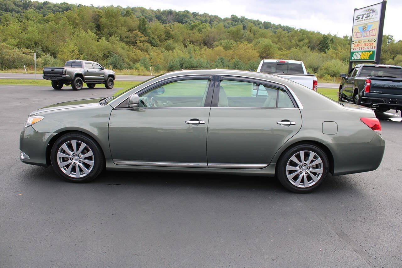 Used 2011 Toyota Avalon Limited FWD image 3