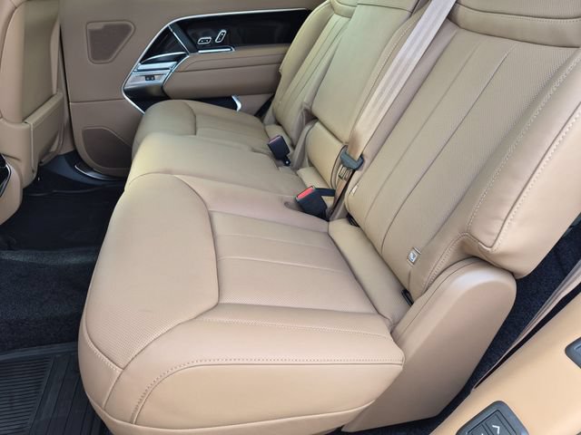 New 2026 Land Rover Range Rover Long Wheelbase SE AWD/4WD image 15