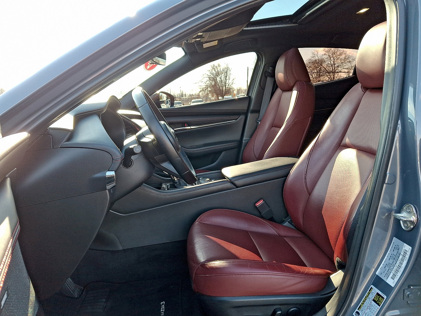 Used 2023 MAZDA MAZDA3 s image 13