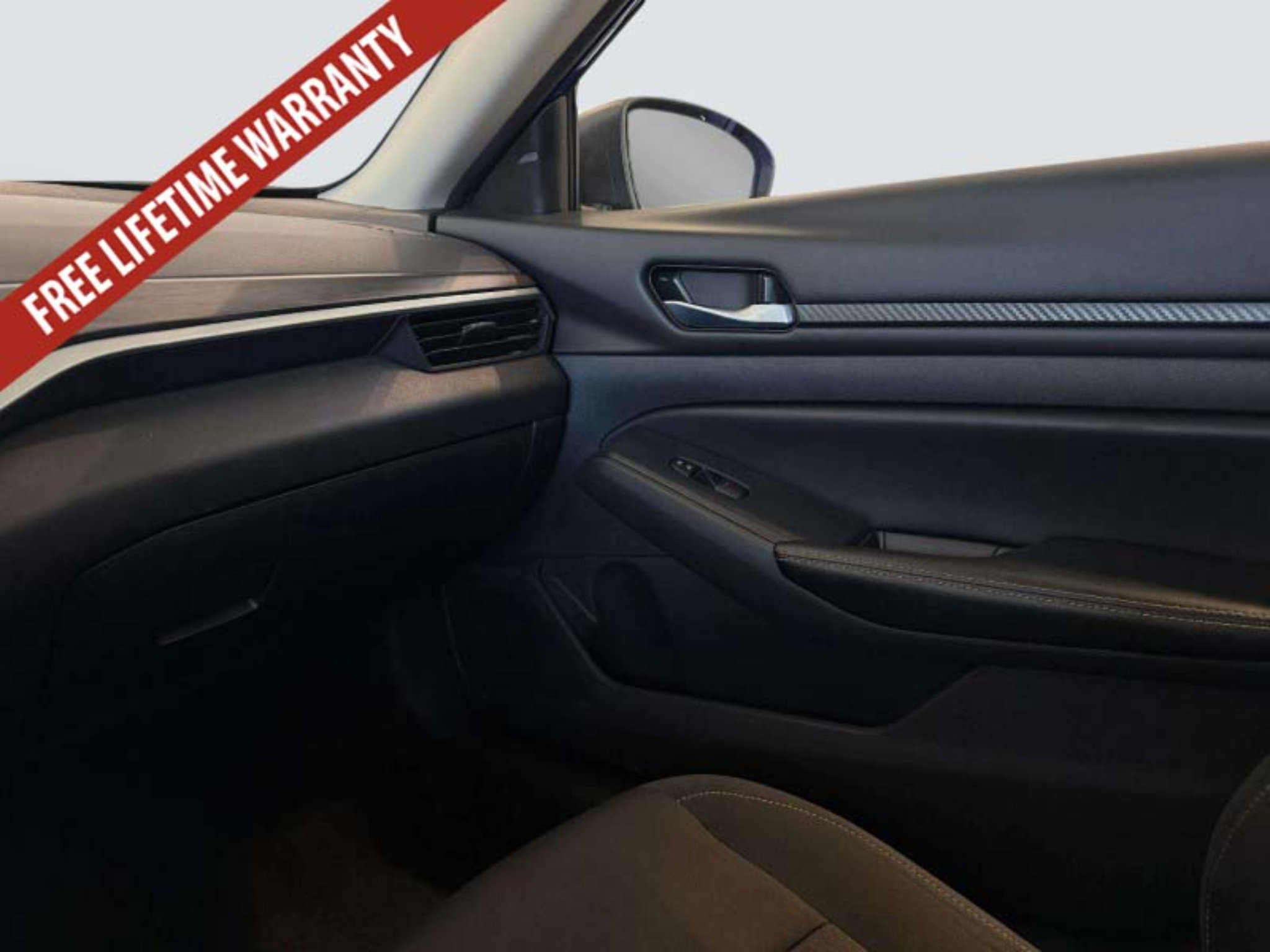 Used 2025 Nissan Altima 2.5 SV AWD/4WD image 24