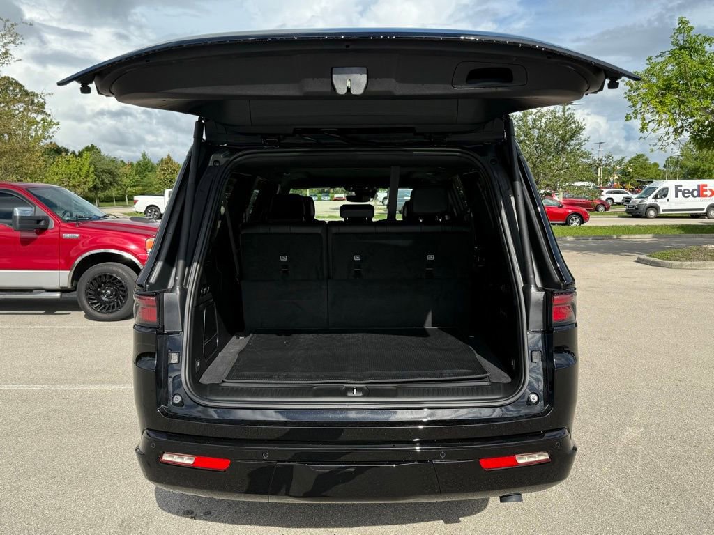 New 2025 Jeep Wagoneer L Series II w/ Premium Group I image 56