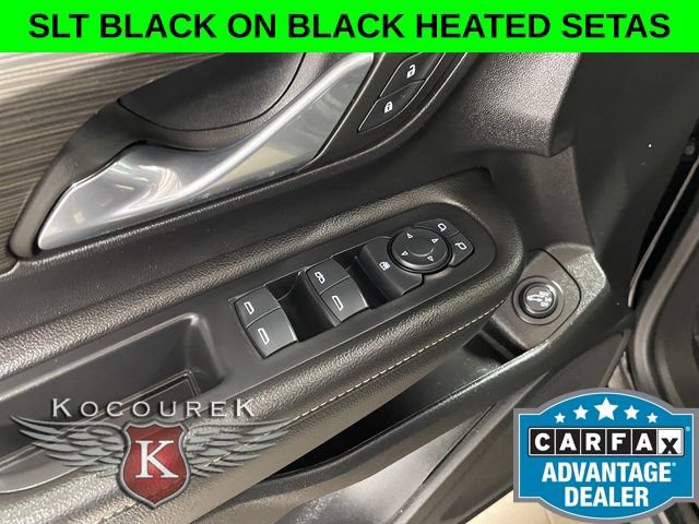 Used 2024 GMC Terrain SLT AWD/4WD image 19