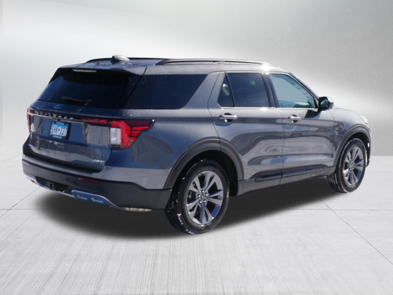 Used 2026 Ford Explorer Active w/ Active Comfort Package image 7
