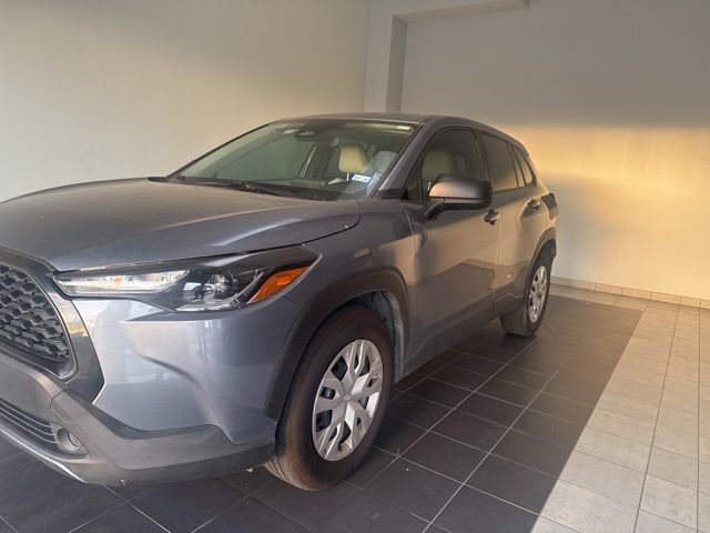 Certified 2023 Toyota Corolla Cross L image 3