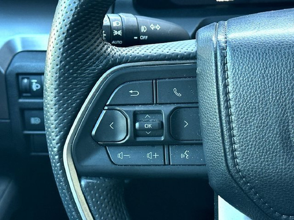 Certified 2025 Toyota Tacoma TRD Sport AWD/4WD image 21