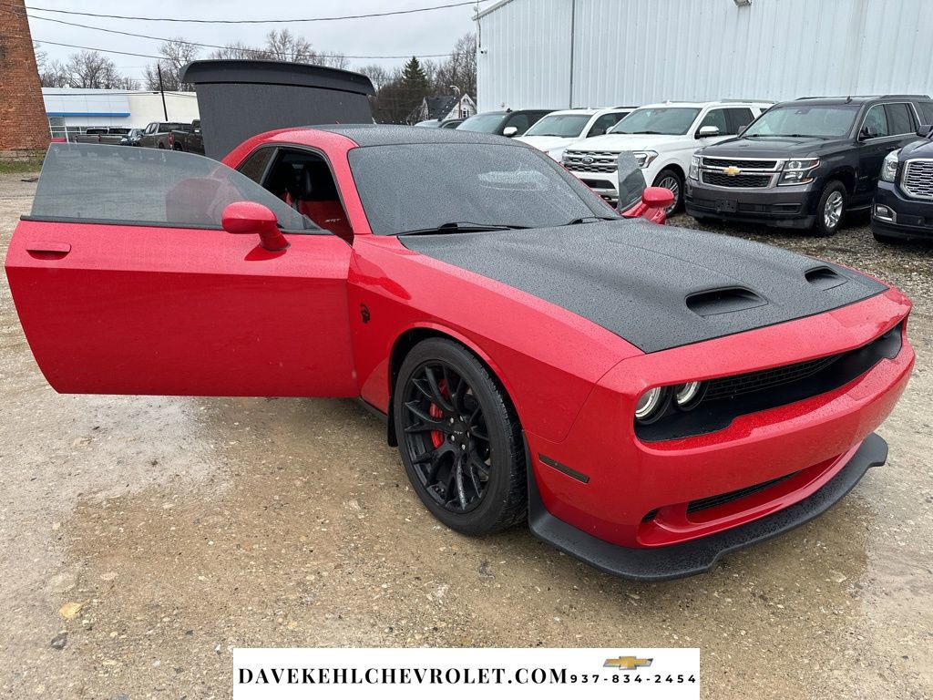 Used 2016 Dodge Challenger SRT Hellcat image 30