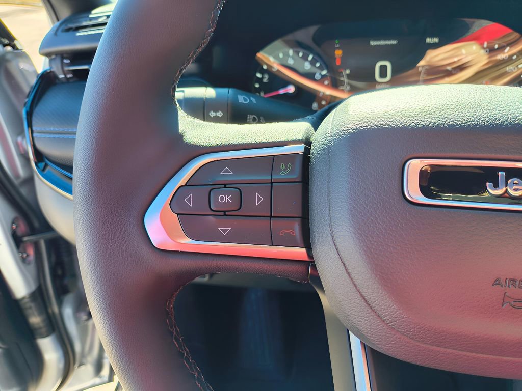 New 2026 Jeep Compass Latitude image 17