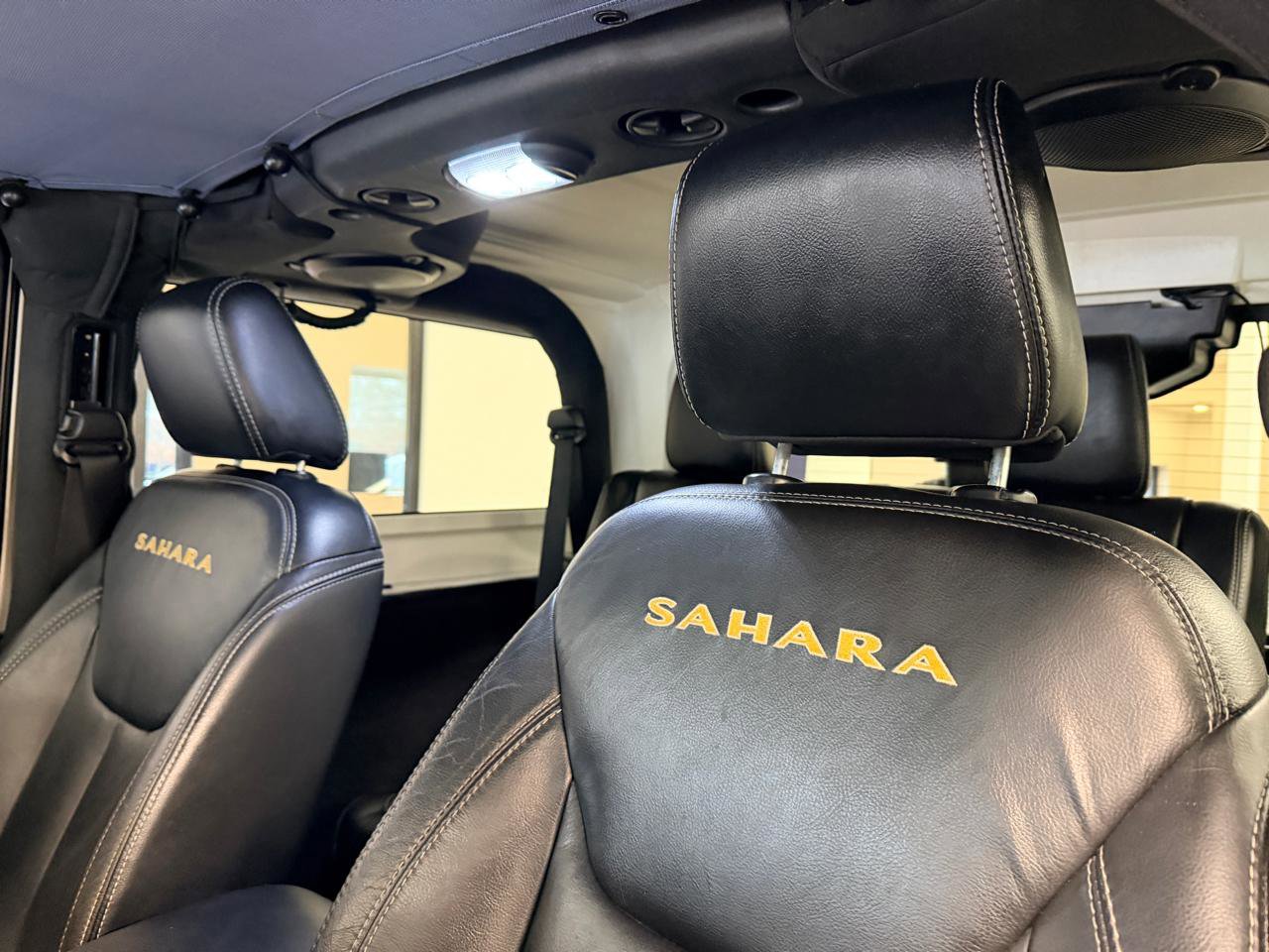 Used 2014 Jeep Wrangler Sahara w/ Connectivity Group AWD/4WD image 19