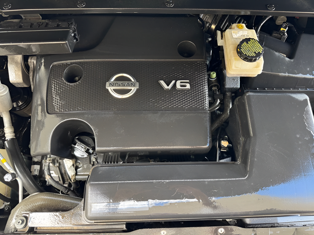 Used 2015 Nissan Pathfinder SL w/ Cargo Package FWD image 14