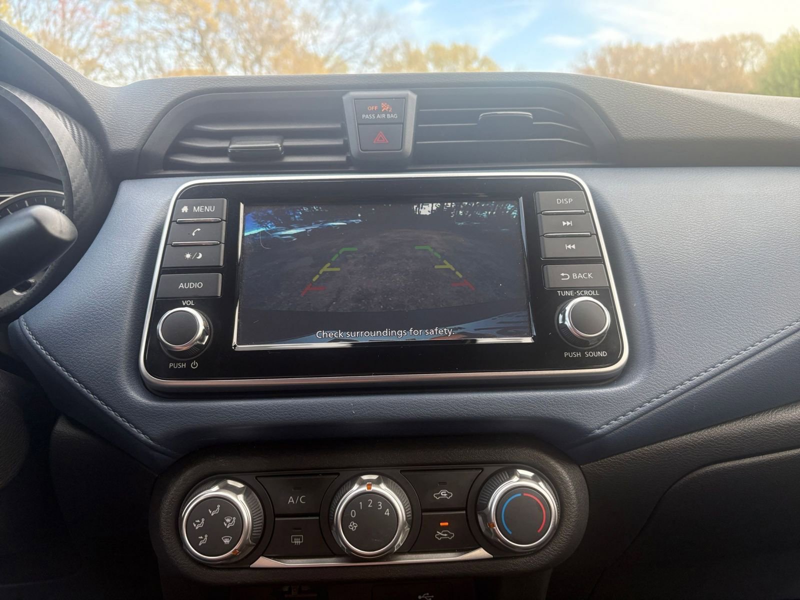 Used 2025 Nissan Versa SV FWD image 20