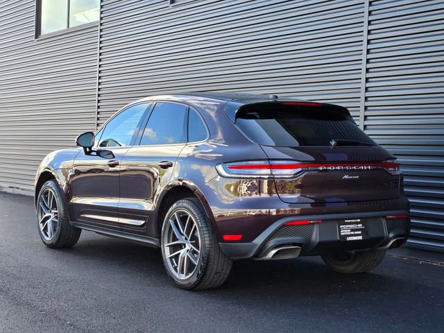 Used 2025 Porsche Macan image 3