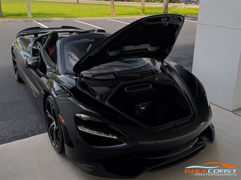 Used 2024 McLaren 750S Spider RWD image 36
