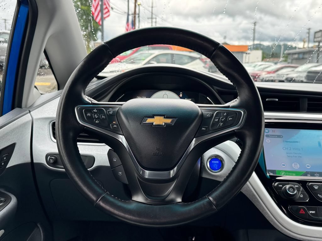 Used 2018 Chevrolet Bolt Premier w/ Driver Confidence II Package FWD image 18