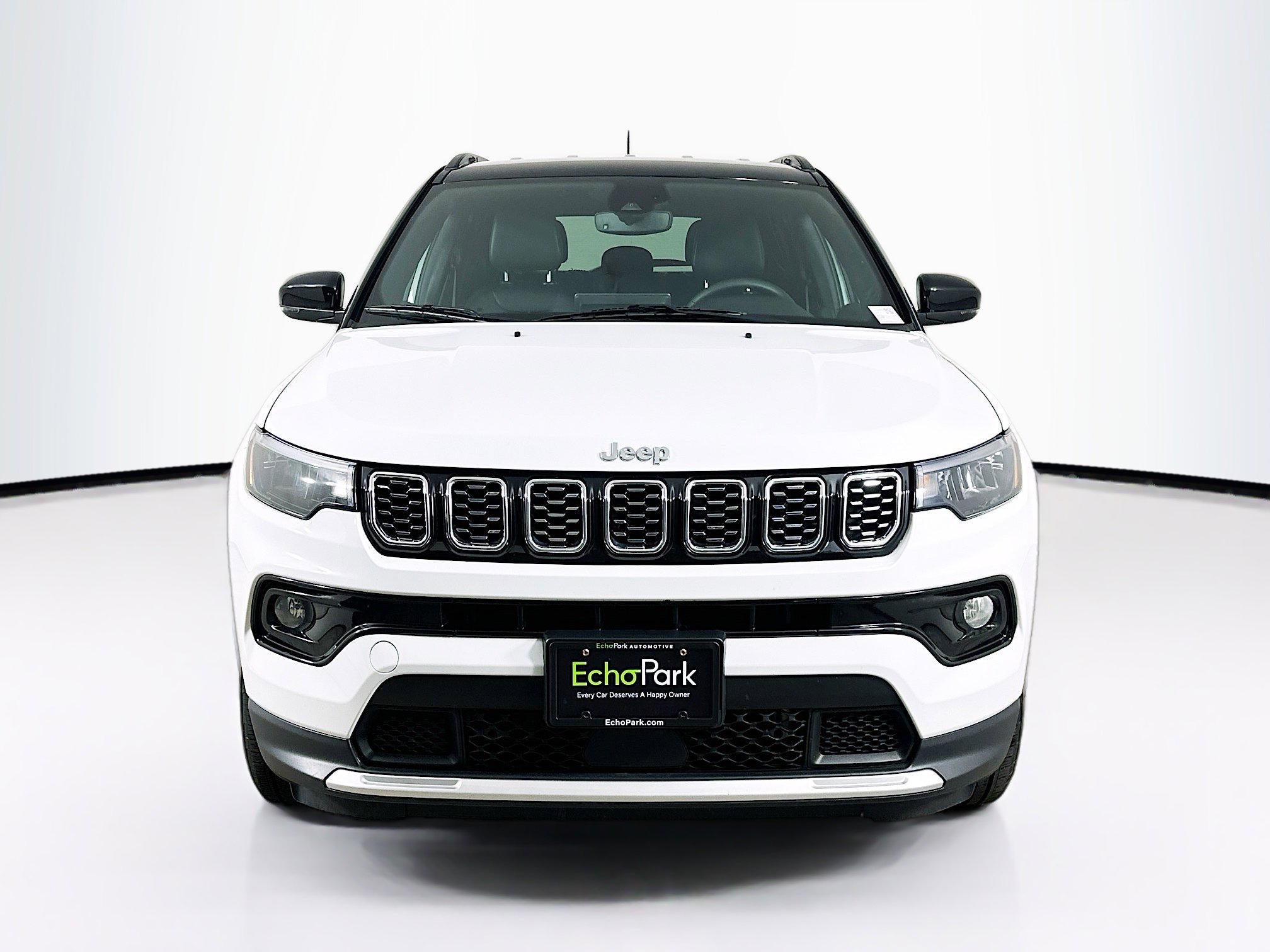 Used 2025 Jeep Compass Limited image 2