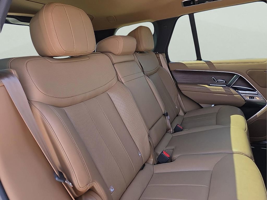 Used 2023 Land Rover Range Rover SE AWD/4WD image 10