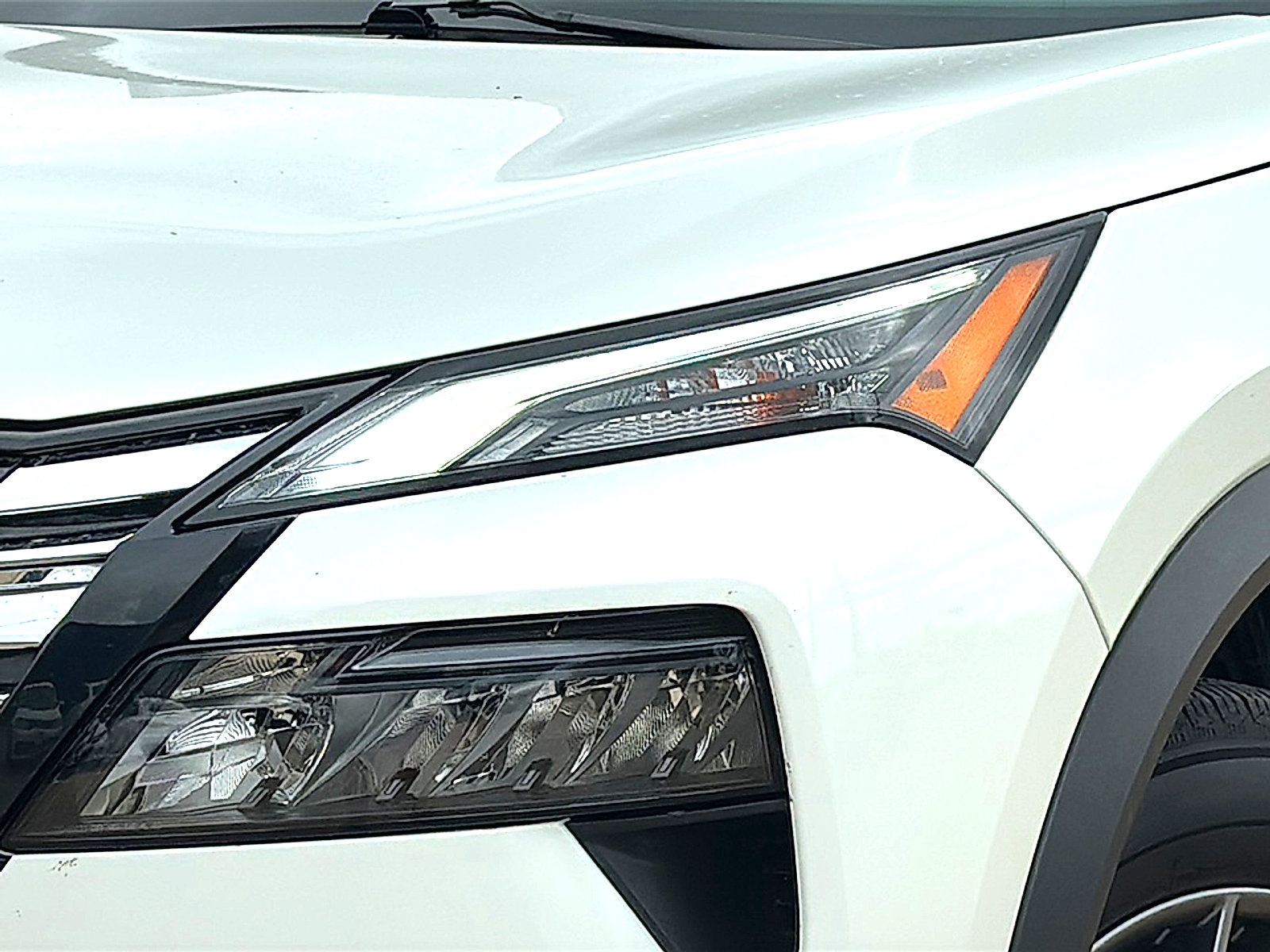 Certified 2025 Nissan Rogue S FWD image 4
