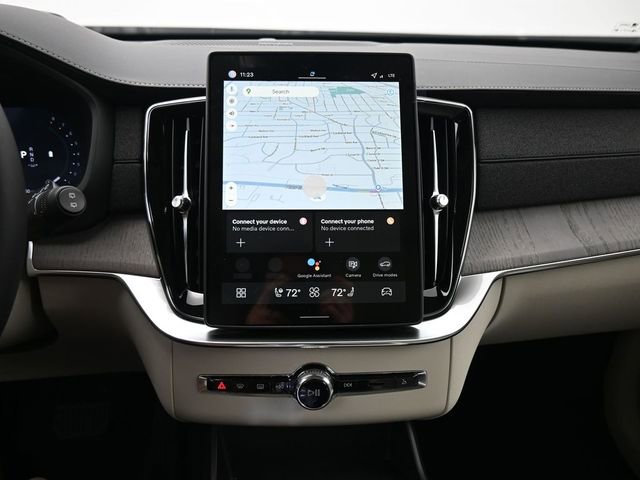 New 2026 Volvo XC90 B6 Ultra w/ Protection Package image 13