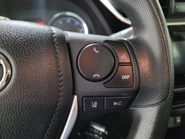Used 2017 Toyota Corolla LE image 23