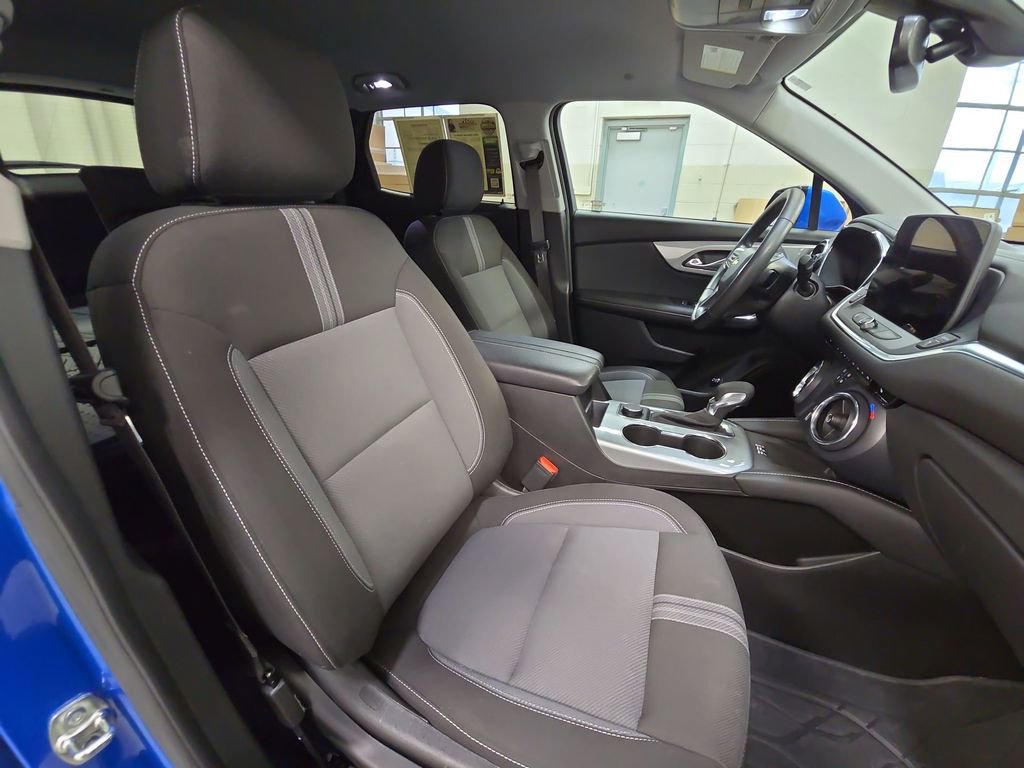 Certified 2024 Chevrolet Blazer LT w/ Convenience Package FWD image 37