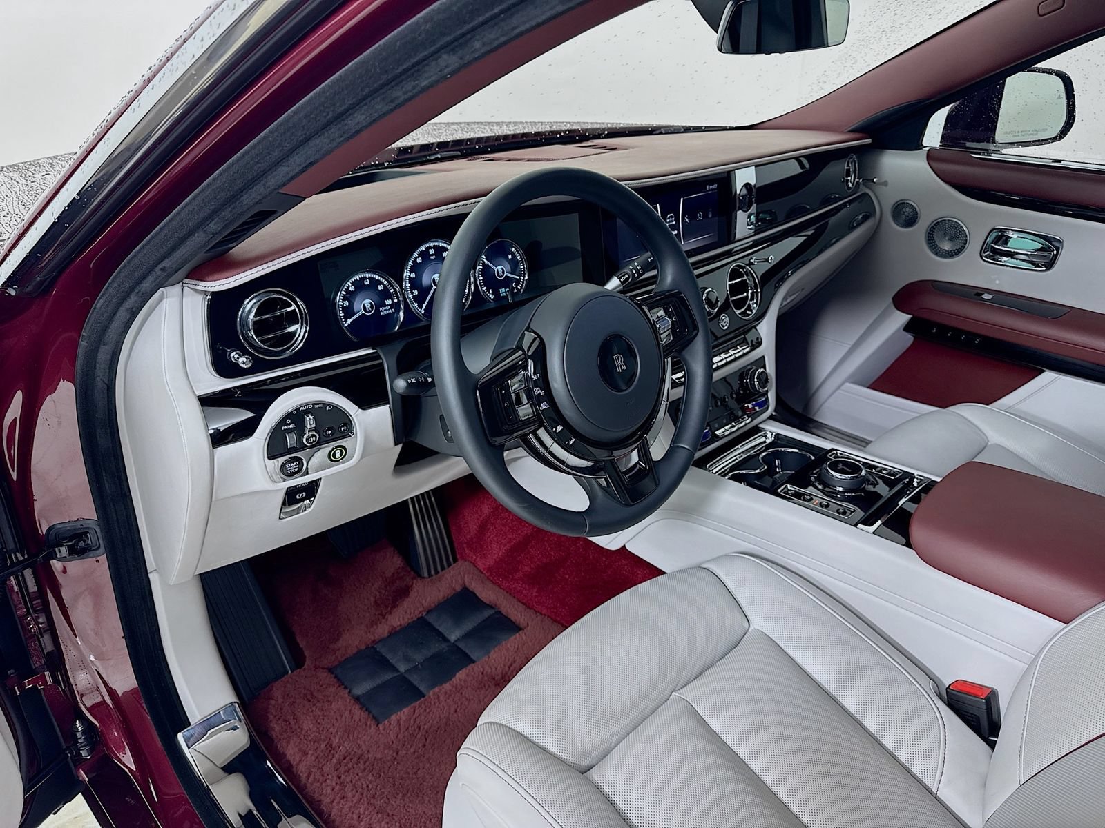 Certified 2024 Rolls-Royce Ghost Extended Wheelbase AWD/4WD image 11