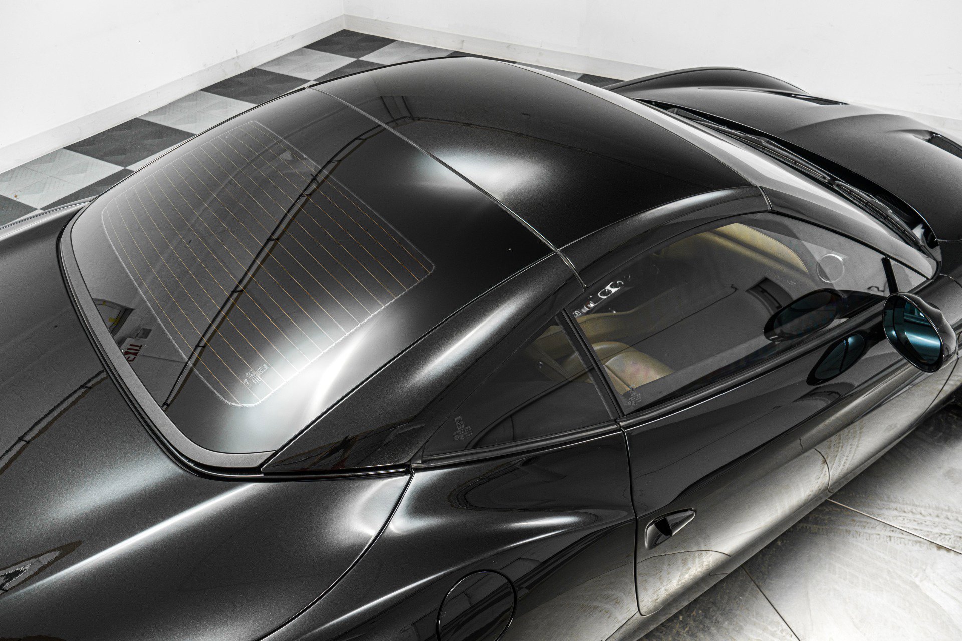 Used 2015 Ferrari California T image 38