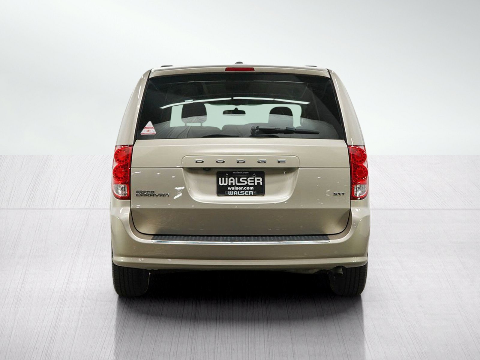 Used 2015 Dodge Grand Caravan SXT FWD image 4
