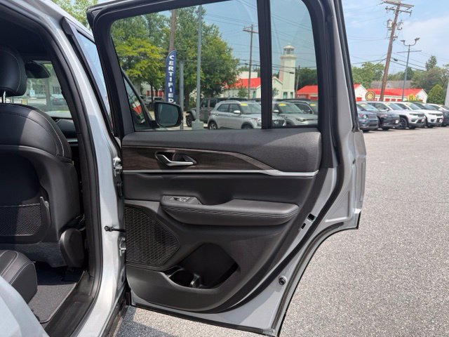 New 2026 Jeep Grand Cherokee Altitude AWD/4WD image 29