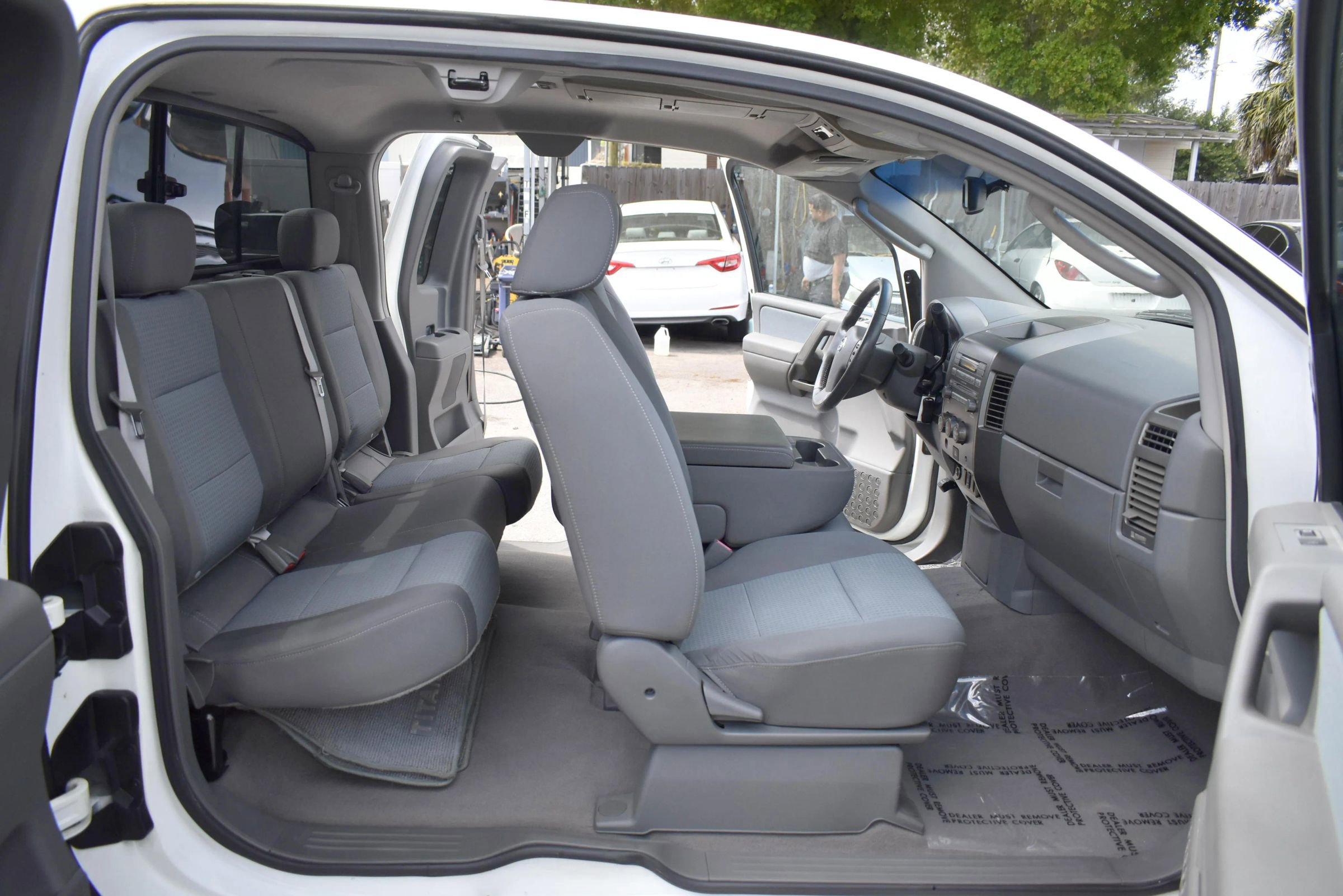 Used 2006 Nissan Titan SE RWD image 17