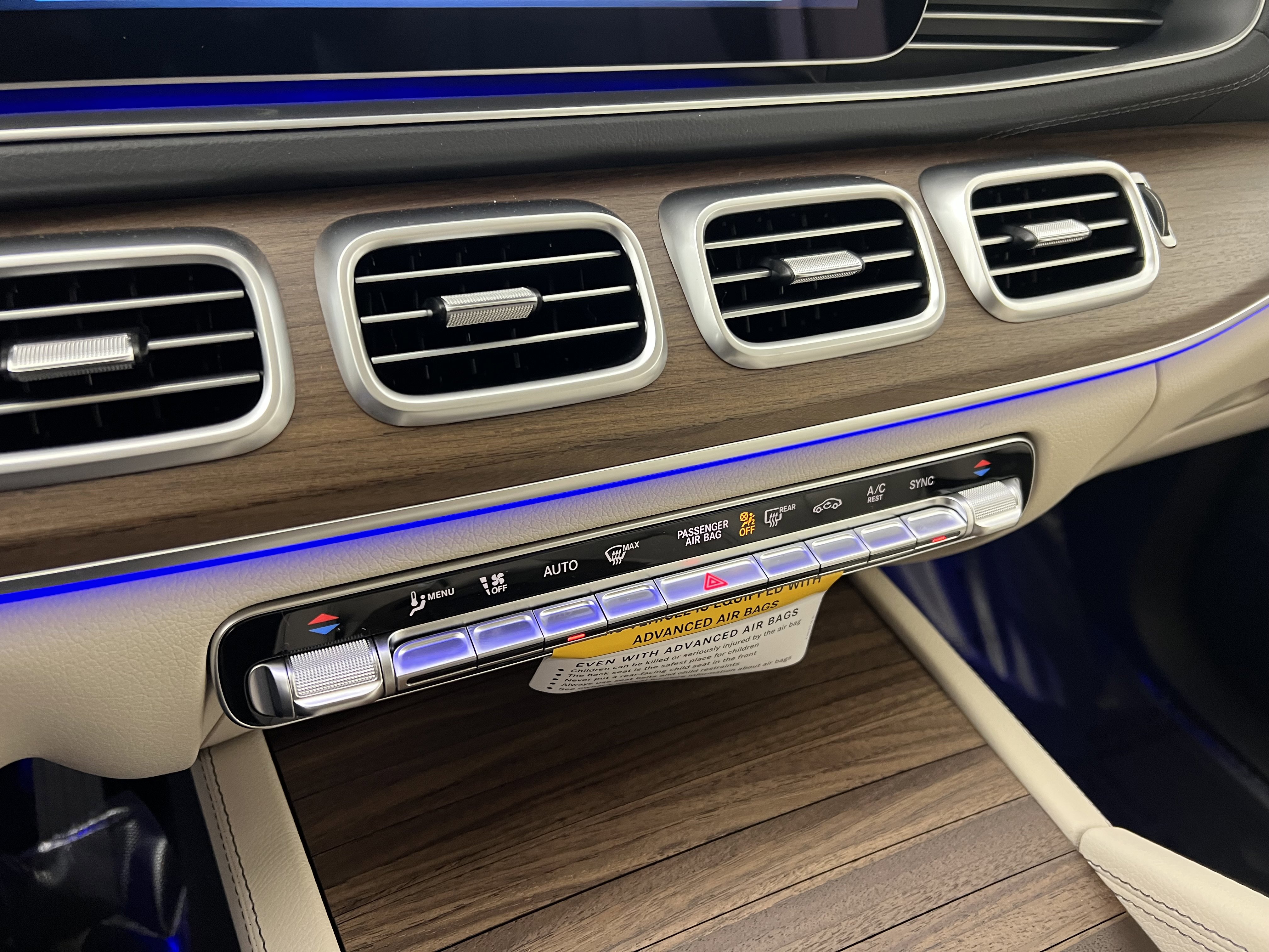 New 2026 Mercedes-Benz GLE 450 4MATIC image 32