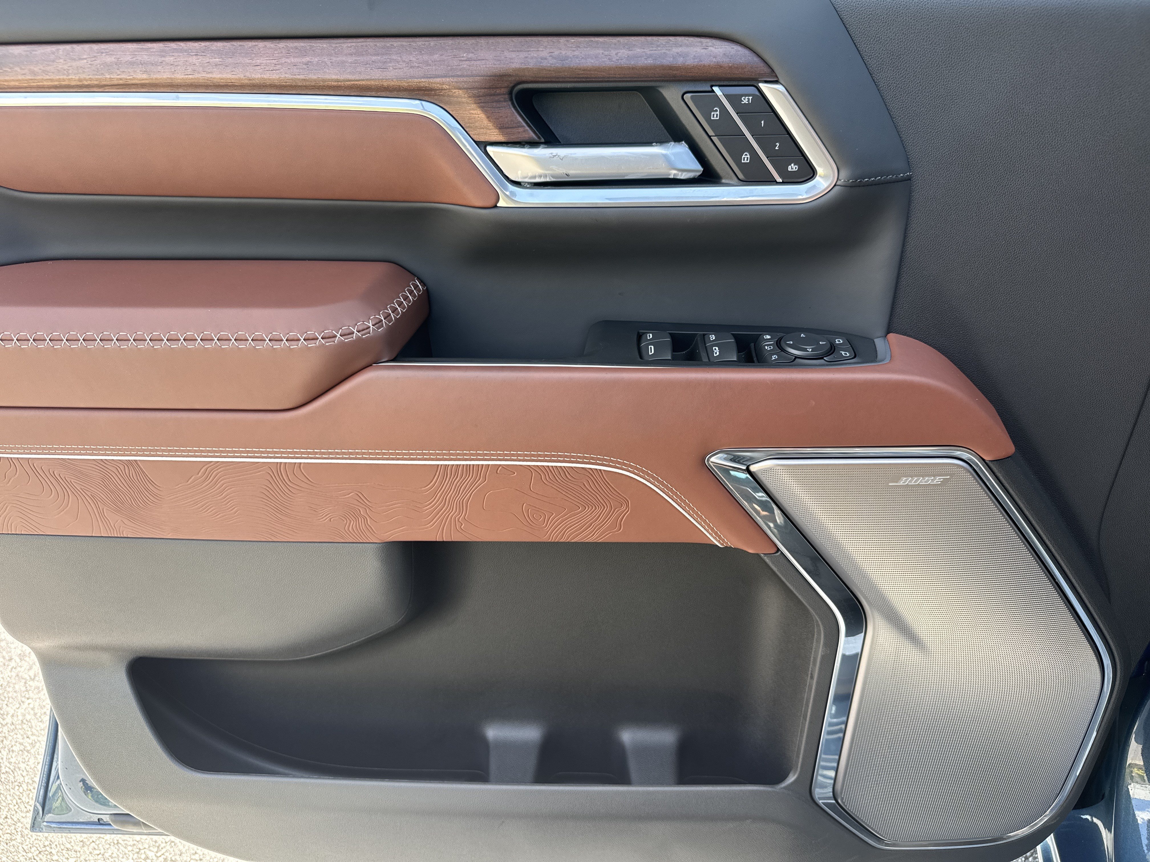 New 2026 GMC Sierra 2500 Denali Ultimate AWD/4WD image 14