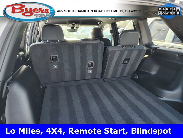 Used 2024 Jeep Grand Cherokee Laredo image 5