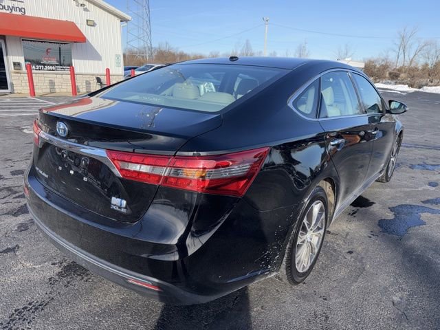 Used 2018 Toyota Avalon XLE Premium w/ All Weather Liner Package image 7