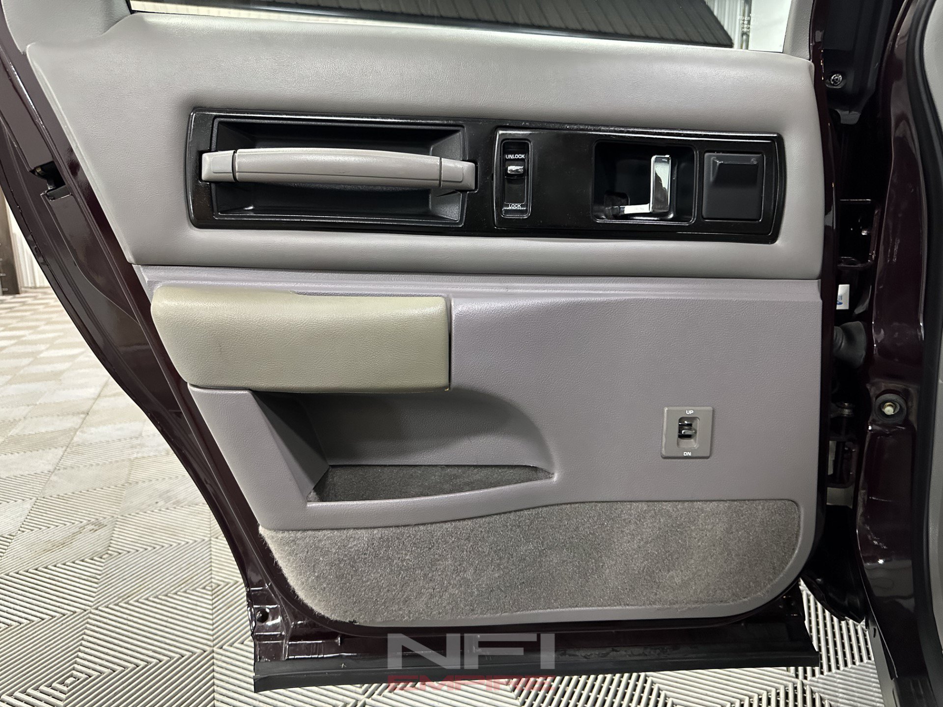 Used 1995 Chevrolet Impala SS RWD image 34