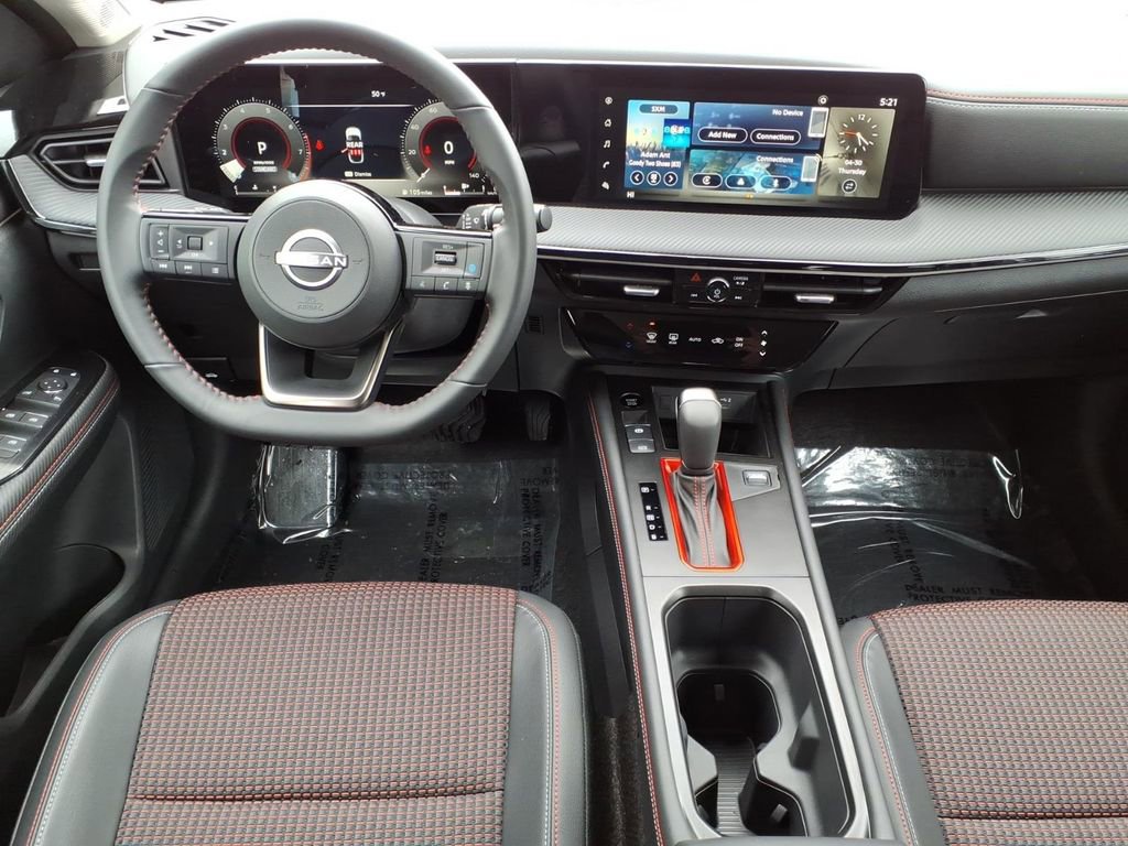 Used 2025 Nissan Kicks SR AWD/4WD image 9