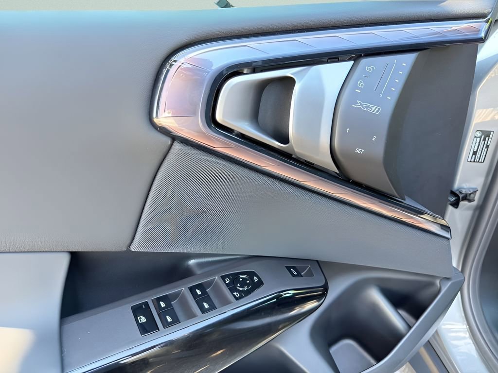 New 2026 BMW X3 xDrive30 w/ Premium Package image 12