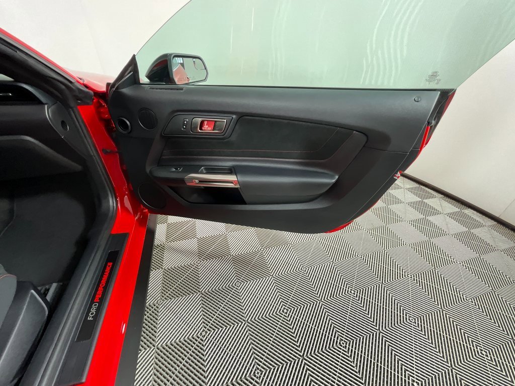 Used 2017 Ford Mustang Shelby GT350R image 15