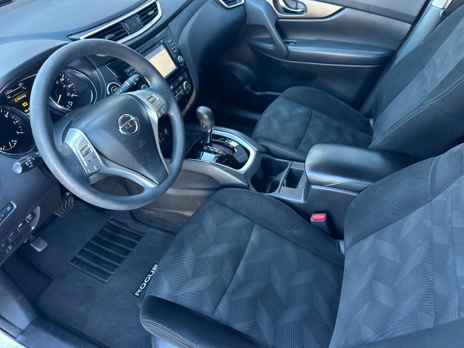 Used 2014 Nissan Rogue SV w/ SV Premium Package FWD image 9